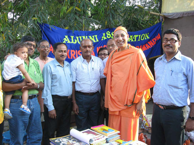 BOOK_STALL_AT_BELUR_MATH_20
